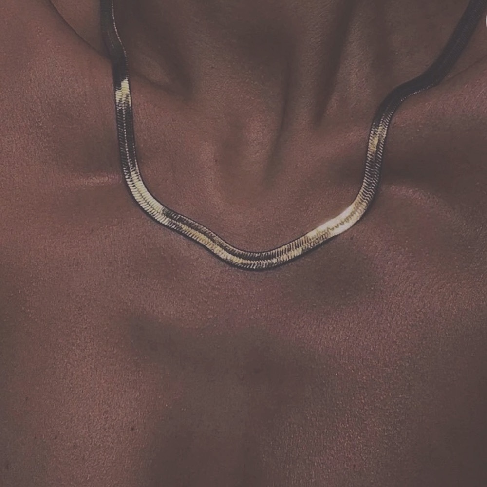 Cali Tiger Aria Chain Necklace in gold